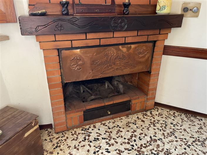 Image No.12-5 Bed Property for sale