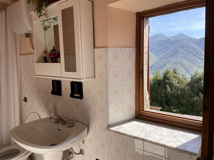 Image No.13-2 Bed Property for sale