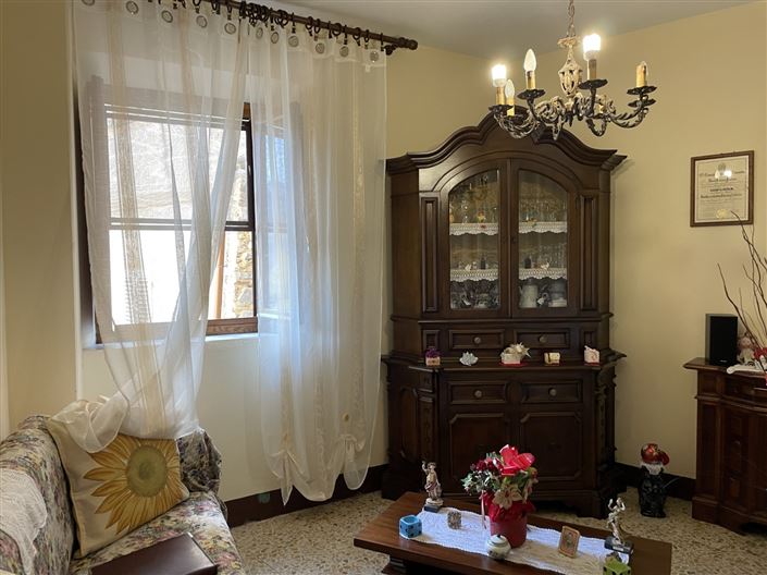 Image No.6-2 Bed Property for sale