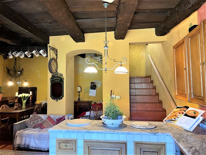 Image No.18-3 Bed Property for sale