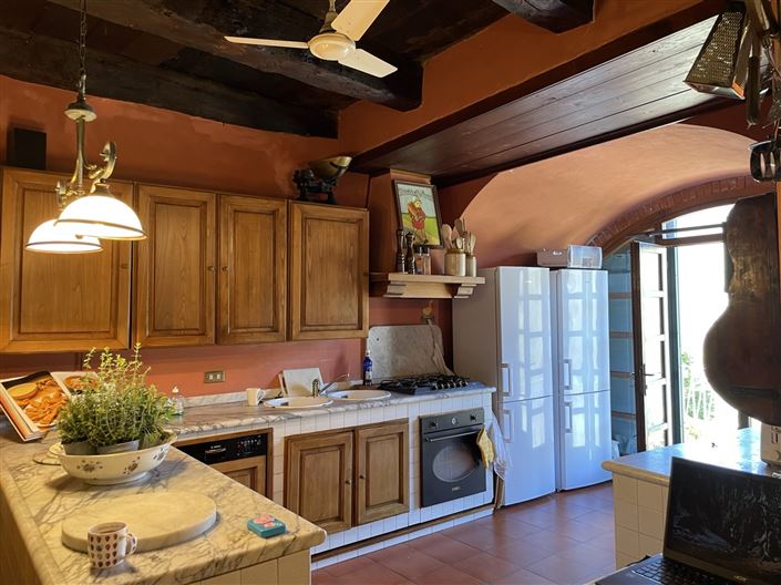 Image No.3-3 Bed Property for sale