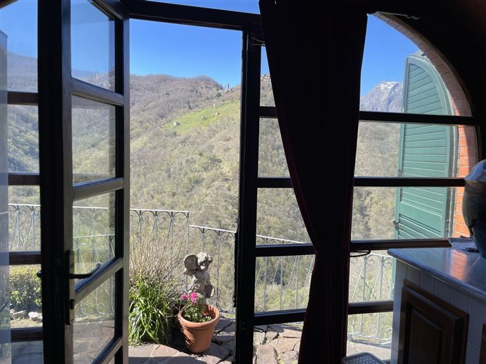 Image No.4-3 Bed Property for sale