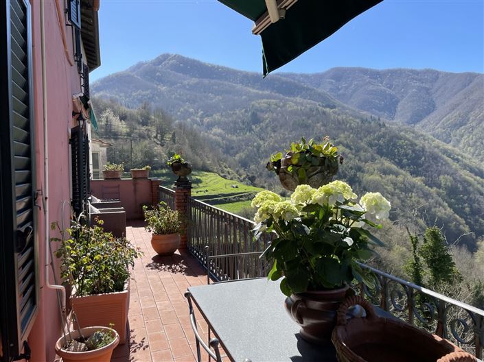 Image No.6-3 Bed Property for sale