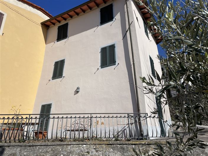 Image No.1-2 Bed House for sale