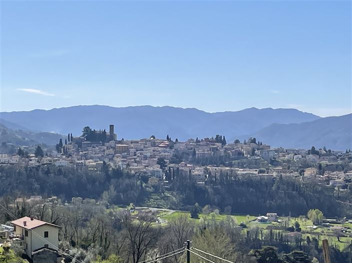 Image No.13-2 Bed House for sale