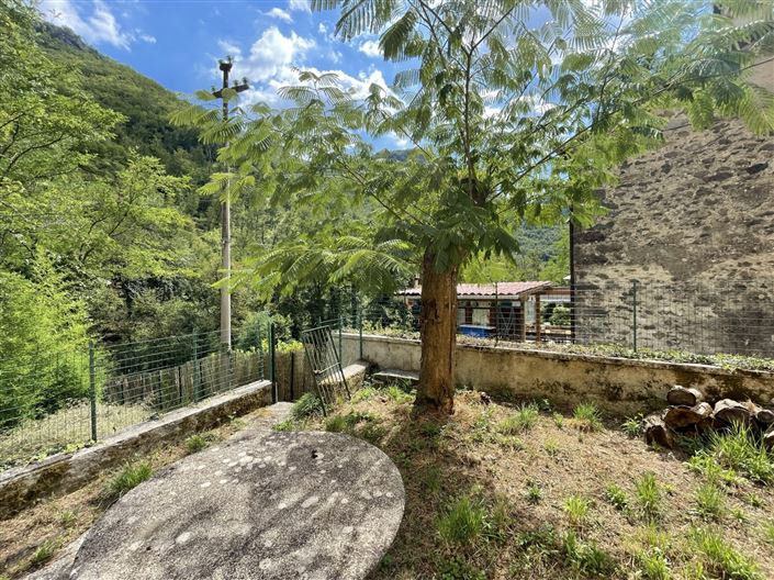 Image No.11-4 Bed Property for sale