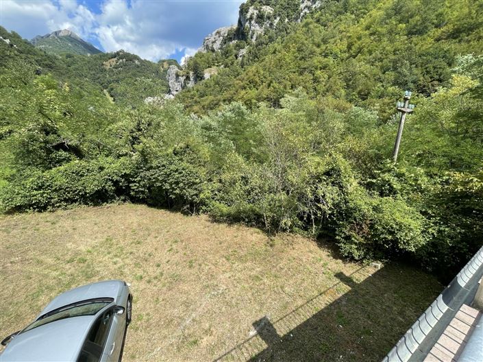 Image No.19-4 Bed Property for sale