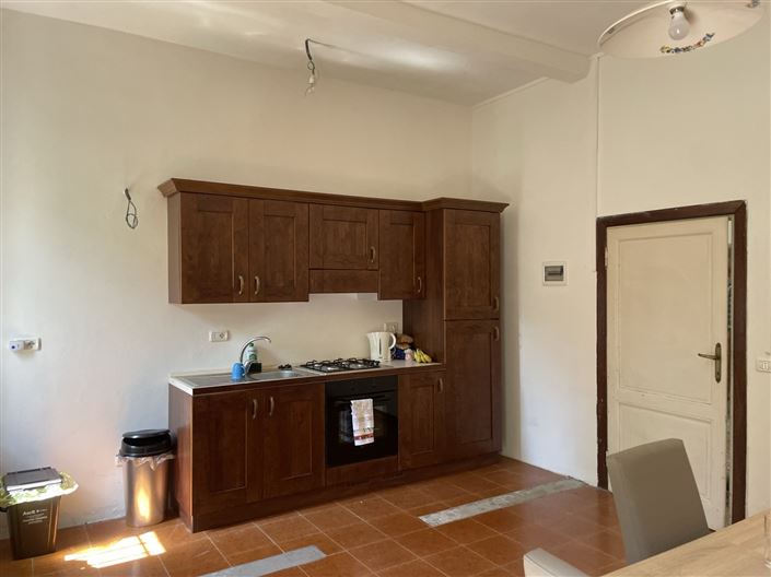 Image No.5-4 Bed Property for sale