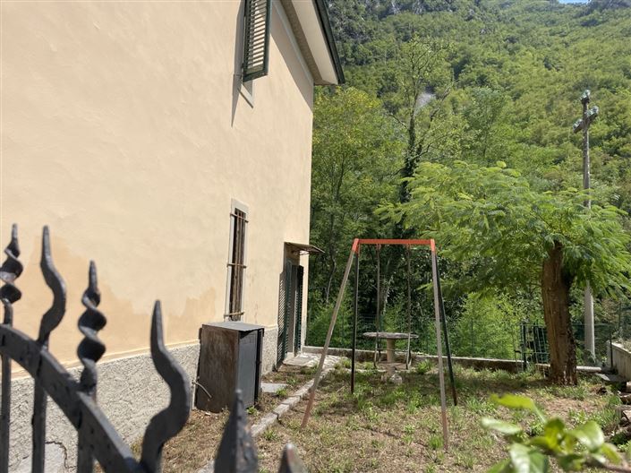 Image No.7-4 Bed Property for sale