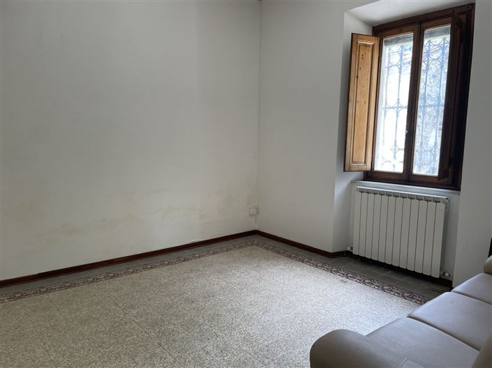 Image No.8-4 Bed Property for sale