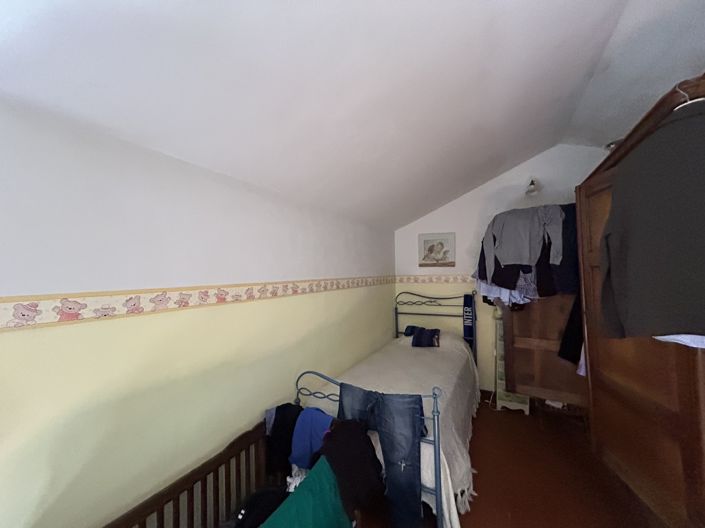 Image No.15-3 Bed Property for sale