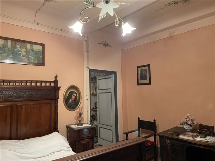 Image No.11-3 Bed Property for sale