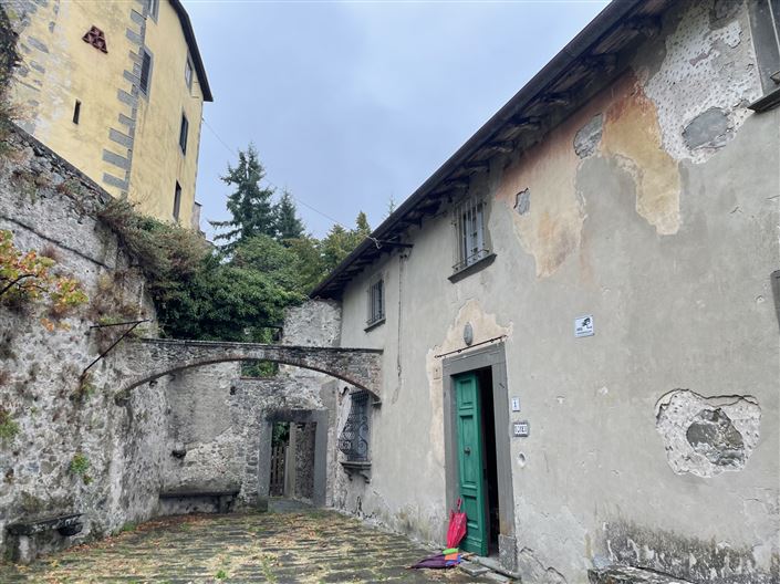 Image No.14-3 Bed Property for sale