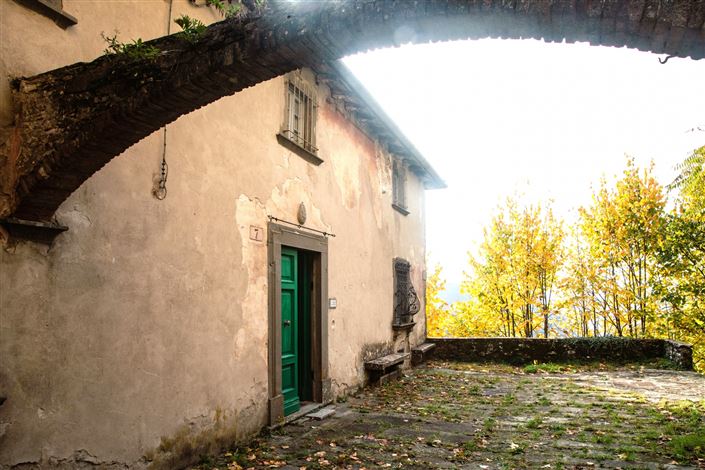 Image No.6-3 Bed Property for sale