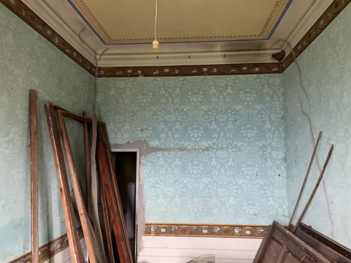 Image No.10-3 Bed Property for sale