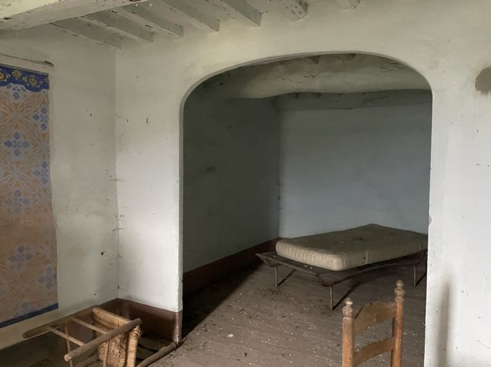 Image No.12-3 Bed Property for sale