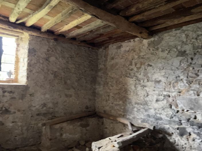 Image No.15-3 Bed Property for sale