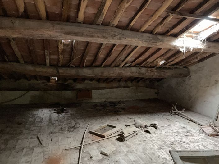 Image No.17-3 Bed Property for sale