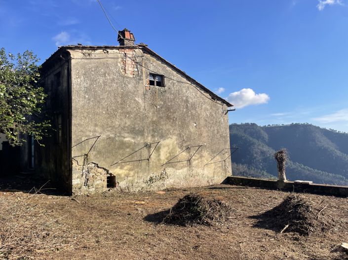 Image No.19-3 Bed Property for sale