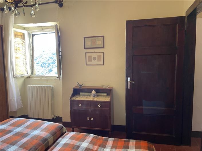 Image No.14-2 Bed Property for sale