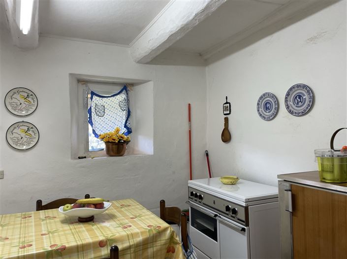 Image No.9-2 Bed Property for sale