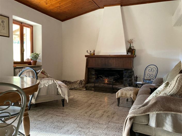 Image No.4-4 Bed Property for sale