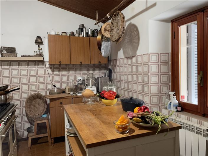 Image No.8-4 Bed Property for sale