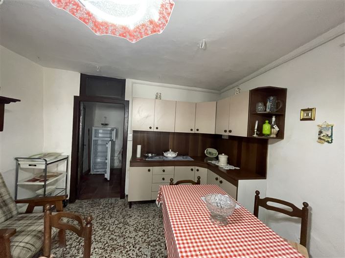 Image No.5-4 Bed Property for sale