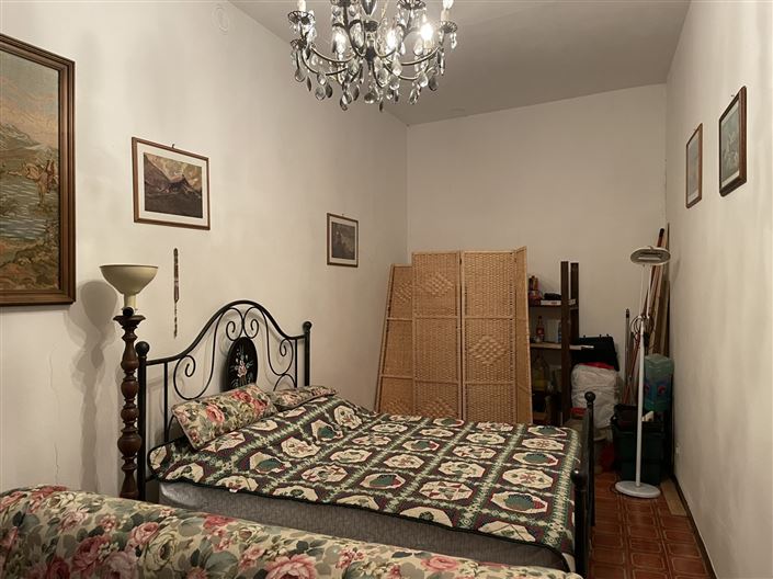 Image No.15-2 Bed Property for sale