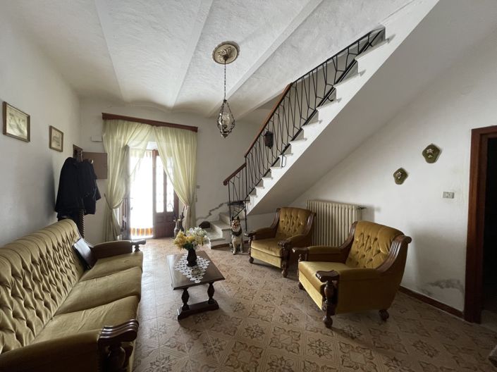 Image No.5-4 Bed Property for sale