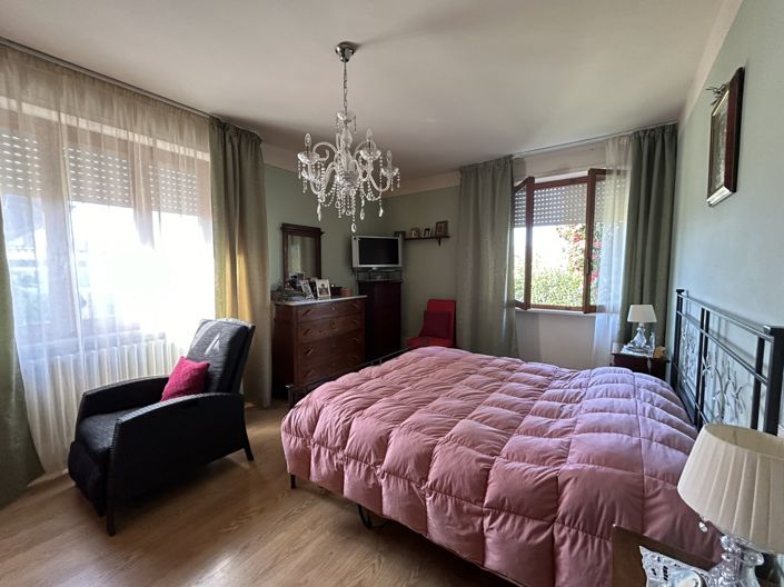 Image No.8-4 Bed Villa for sale