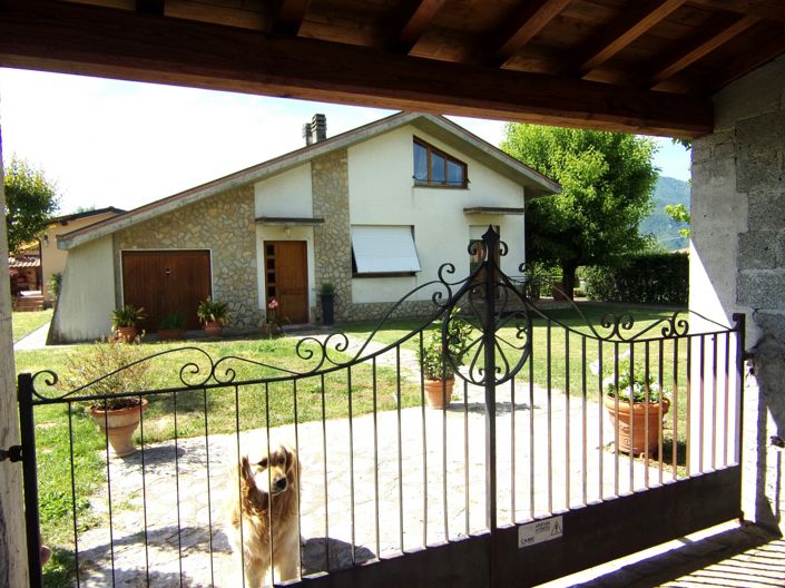 Image No.2-4 Bed Villa for sale