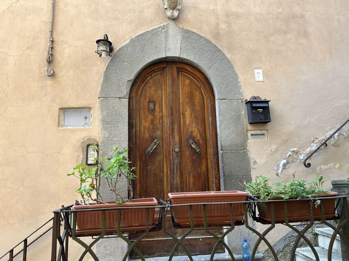 Image No.11-3 Bed Property for sale