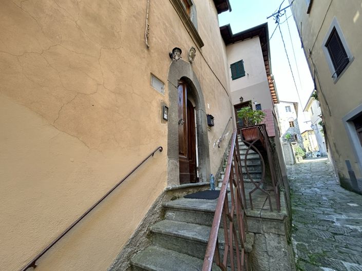 Image No.15-3 Bed Property for sale