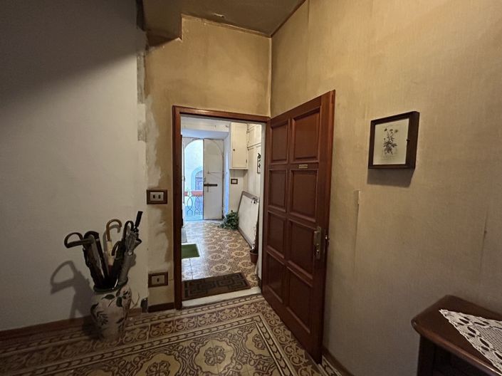 Image No.4-3 Bed Property for sale