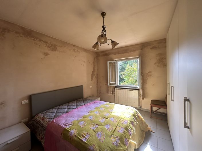 Image No.13-2 Bed Property for sale