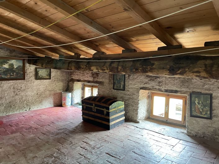 Image No.5-3 Bed Property for sale