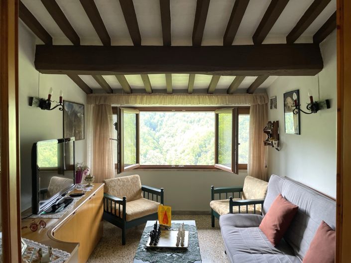 Image No.6-3 Bed Property for sale