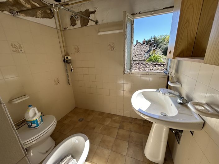 Image No.11-4 Bed Property for sale