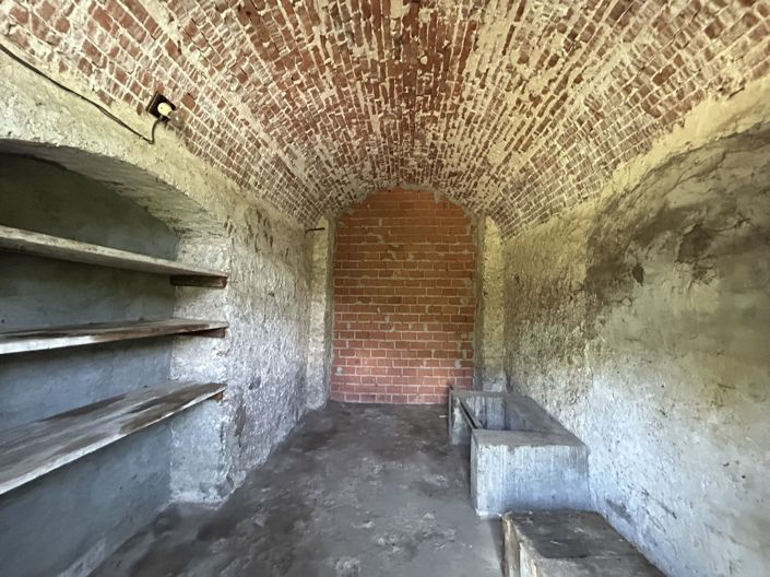 Image No.19-3 Bed Property for sale