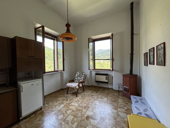 Image No.5-3 Bed Property for sale