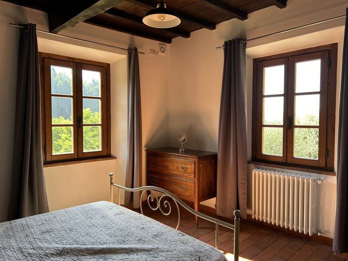 Image No.22-4 Bed Property for sale