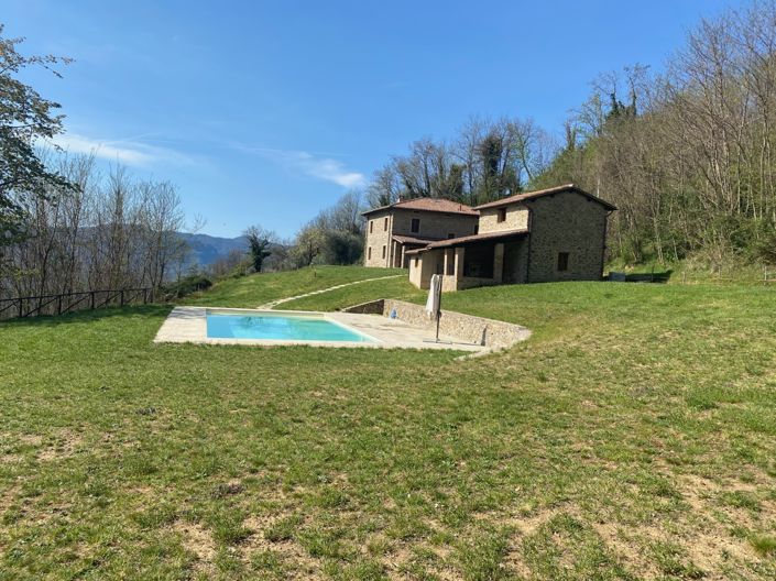 Image No.23-4 Bed Property for sale