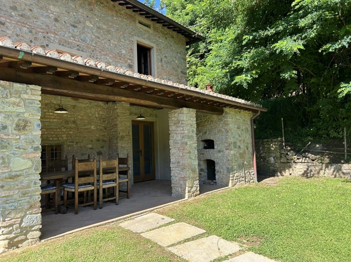 Image No.8-4 Bed Property for sale