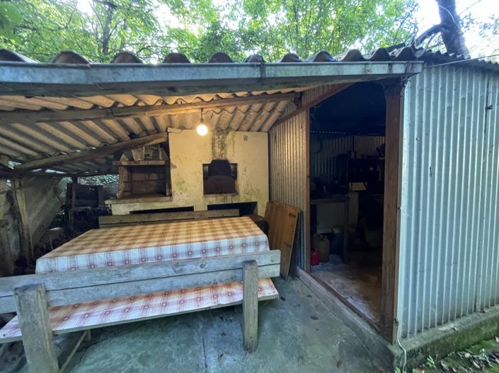 Image No.21-2 Bed Property for sale