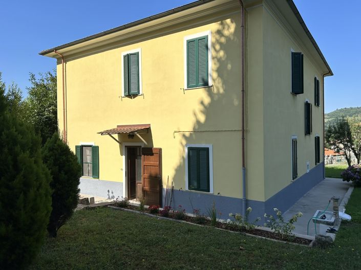 Image No.18-5 Bed Property for sale