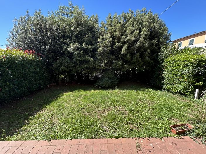 Image No.13-3 Bed Property for sale