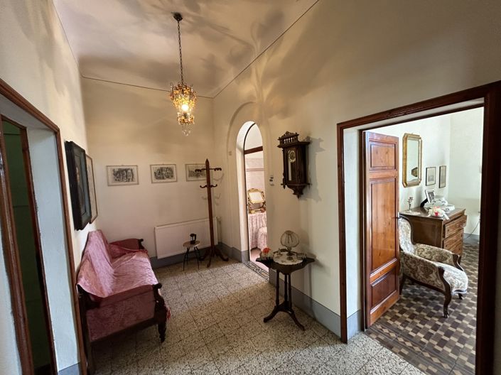 Image No.16-3 Bed Property for sale