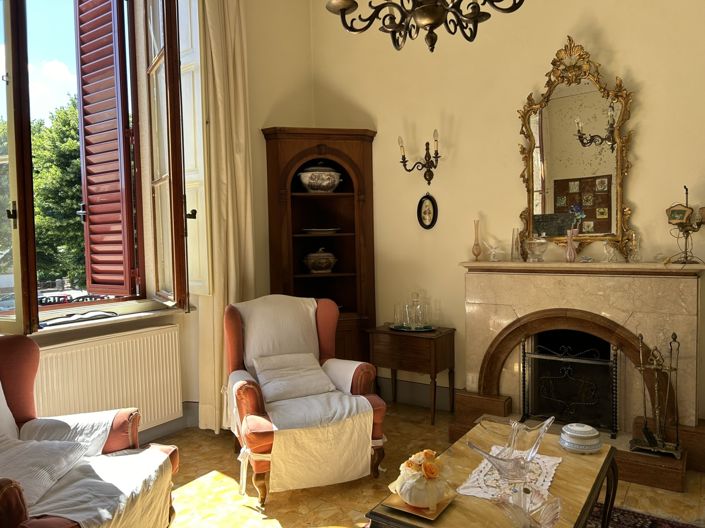 Image No.5-3 Bed Property for sale