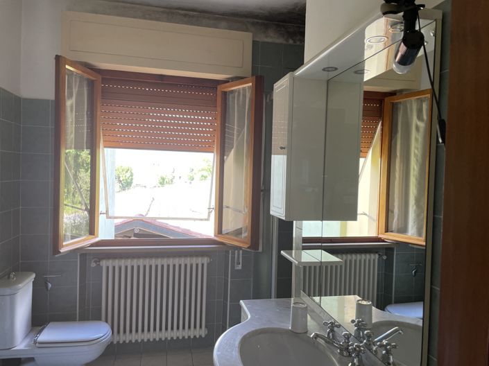 Image No.9-3 Bed House for sale